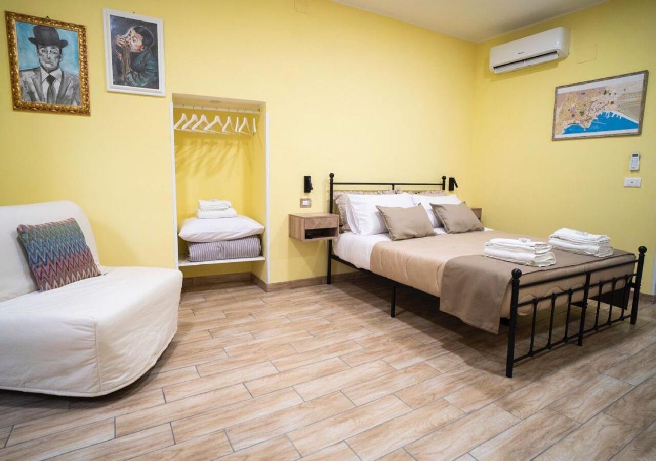 דירות נאפולי Casa De Curtis מראה חיצוני תמונה